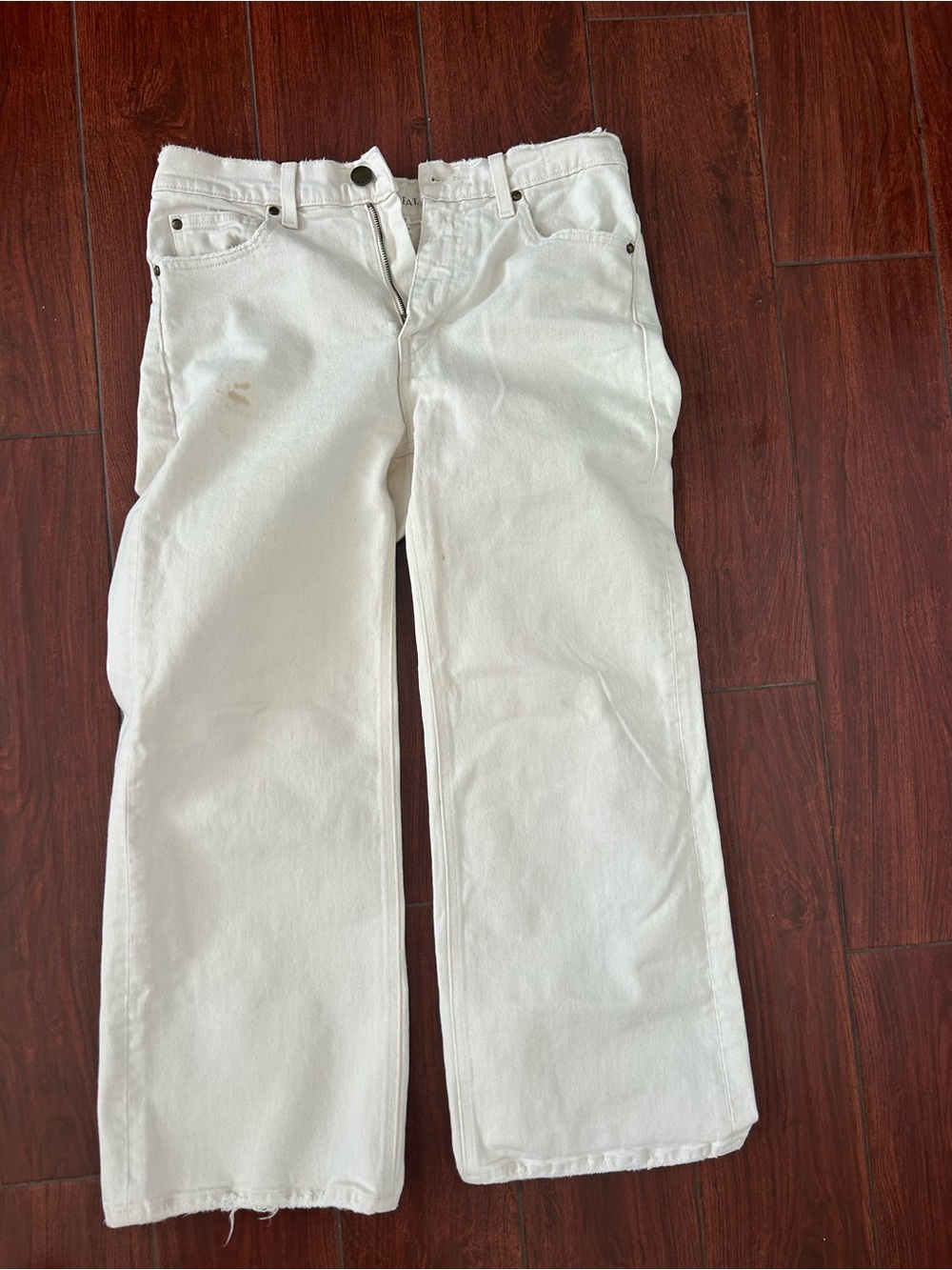 The Great Cropped White